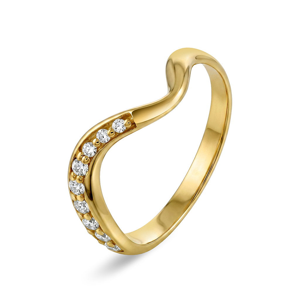 Ring i 14 karat gult gull med diamanter 0,15 ct