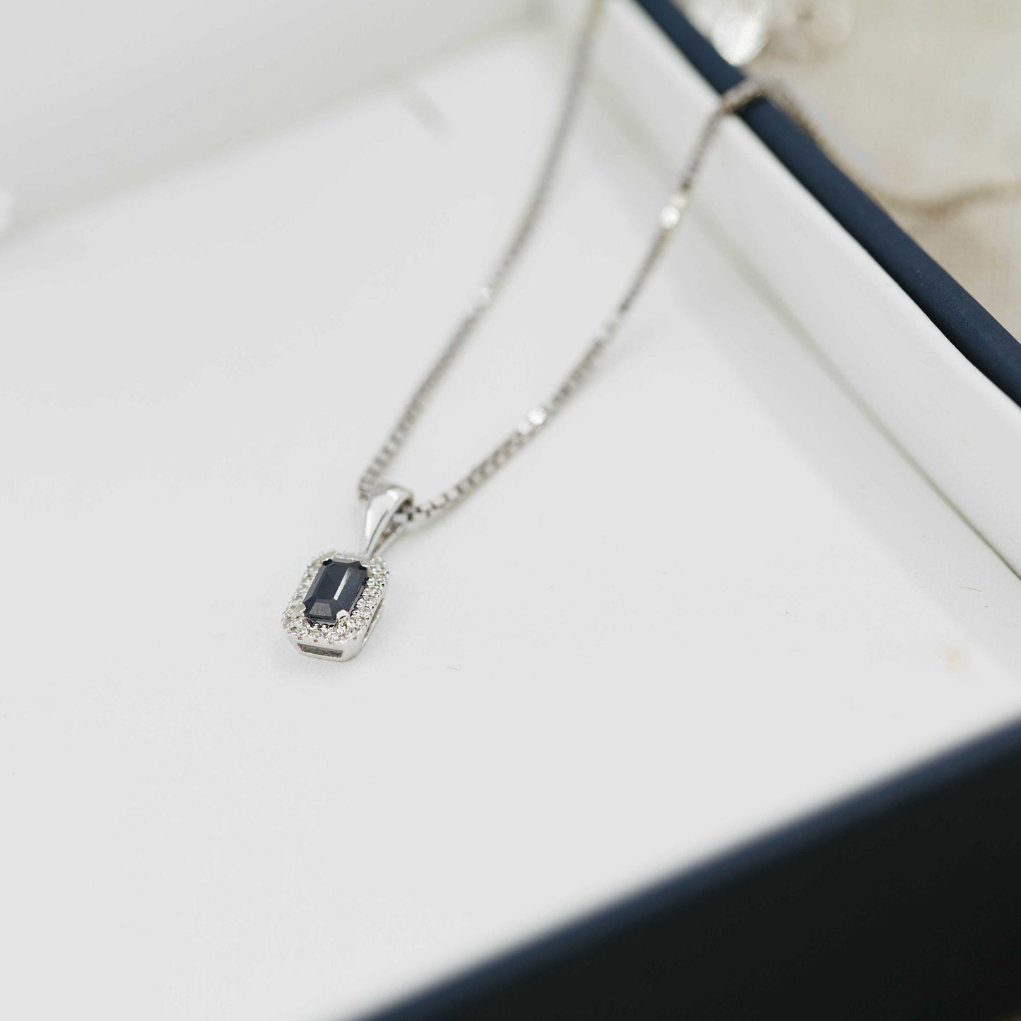 ANHENG I GULL MED DIAMANT 0,05 CT WSI 16150018-SAF