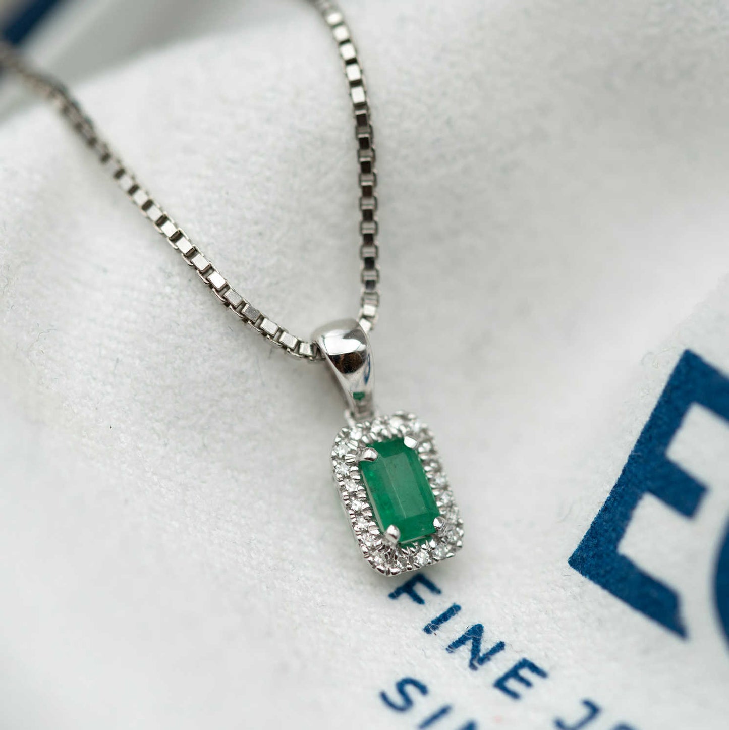 ANHENG I GULL MED DIAMANT 0,05 CT WSI 16150018-SMA