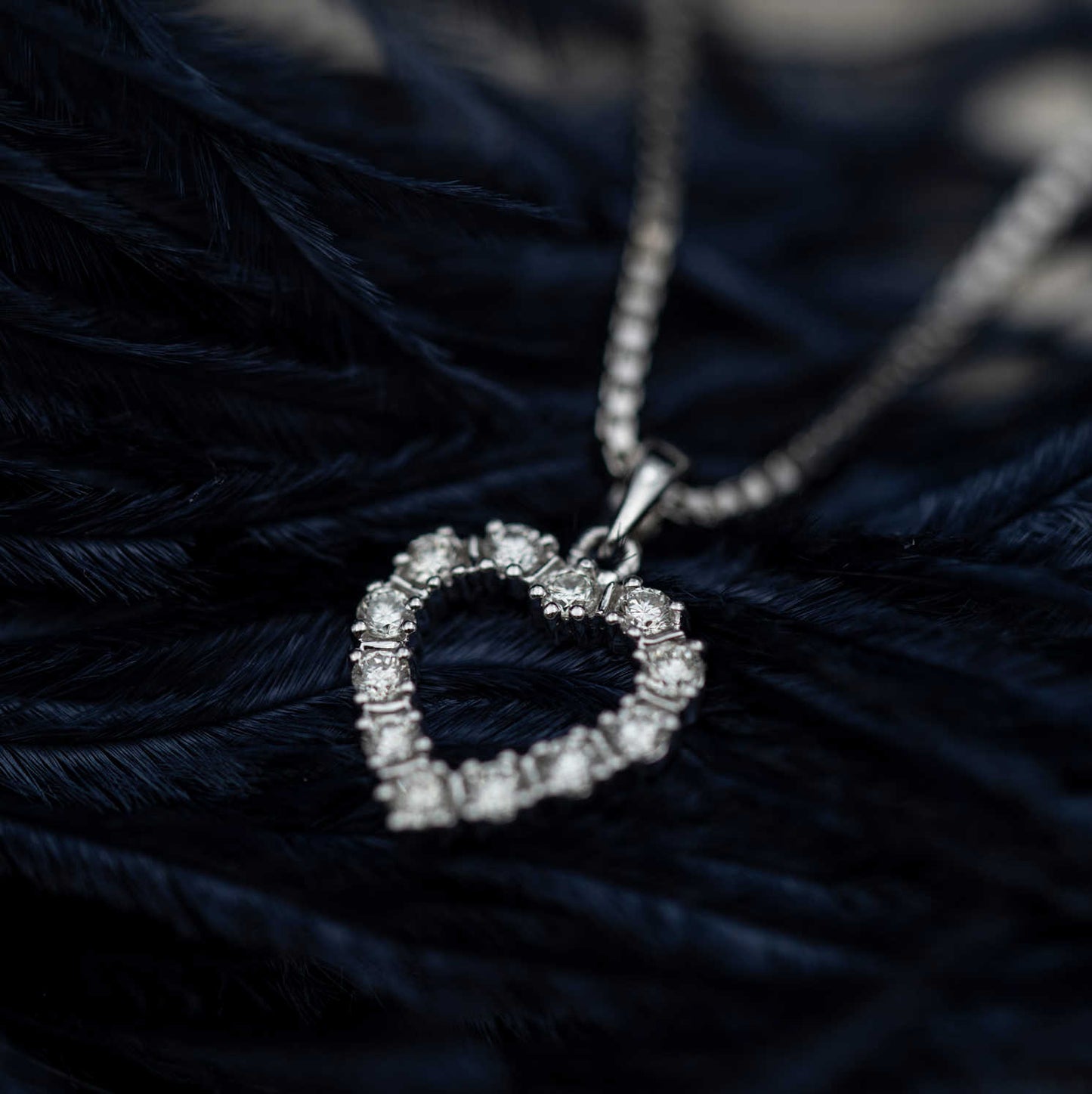 ANHENG I GULL MED DIAMANT 0,24 CT WSI 1615938-24
