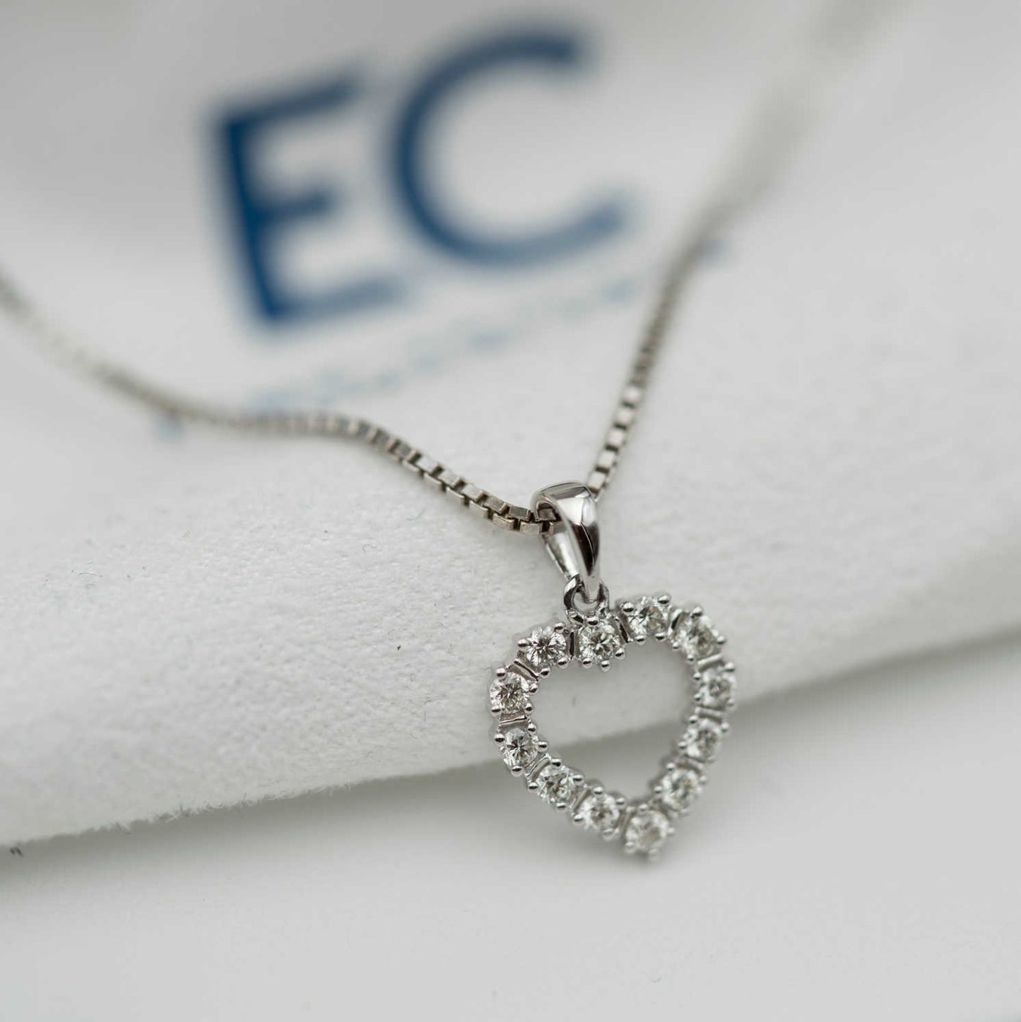 ANHENG I GULL MED DIAMANT 0,24 CT WSI 1615938-24
