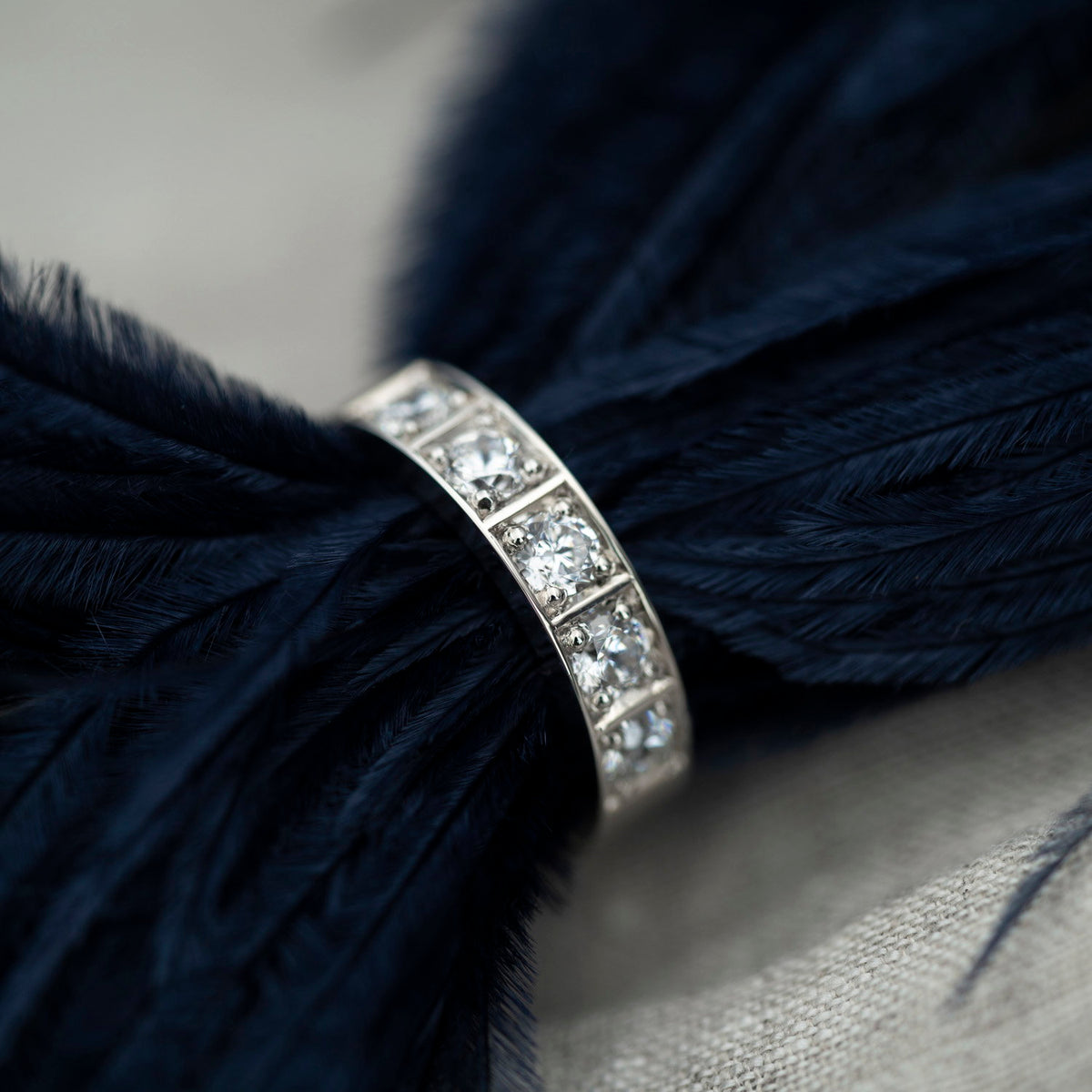 Delta ring i 14 karat hvitt gull med diamant 0,50 ct, bilde 3 av 3