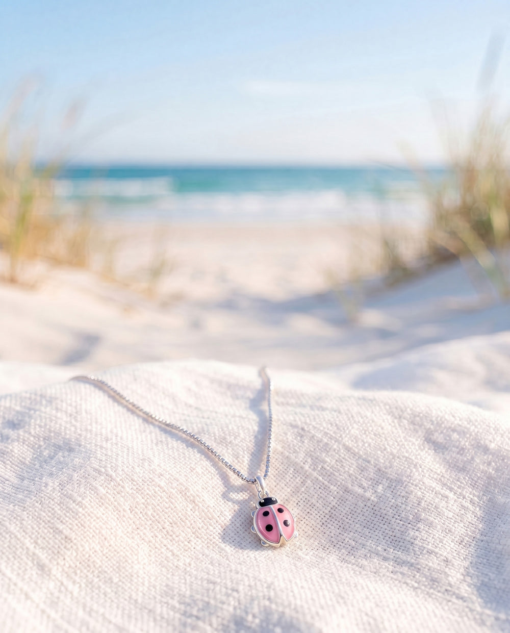 Halskjede i 925 sølv med glassemalje, rosa marihøne, bilde 2 av 2