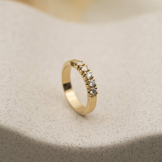 Sigma ring i gult gull med diamant 0,50 ct, 4,2 mm, bilde 2 av 4