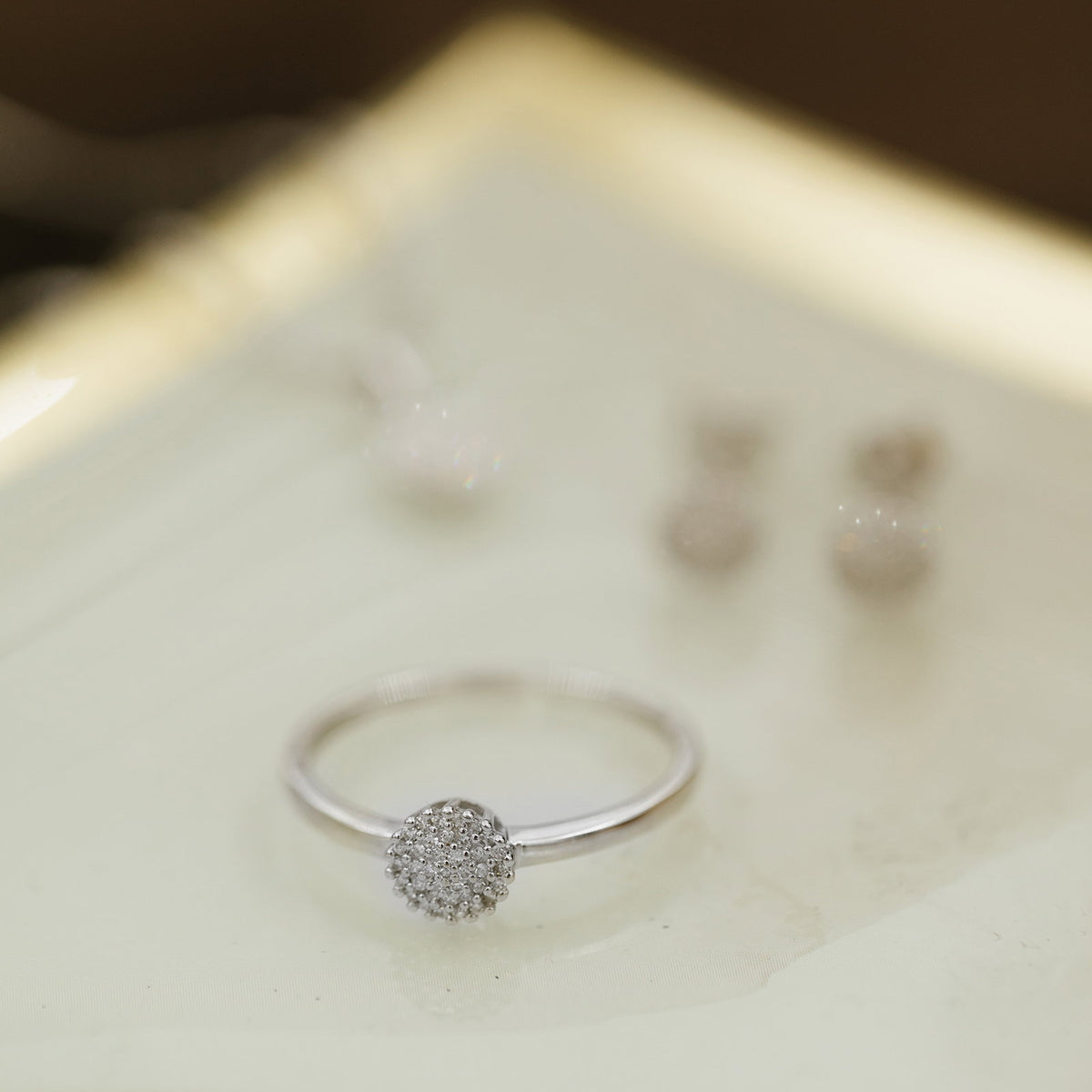 Ring i 585 hvitt gull med diamant 0,06 ct, størrelse 54, bilde 4 av 4