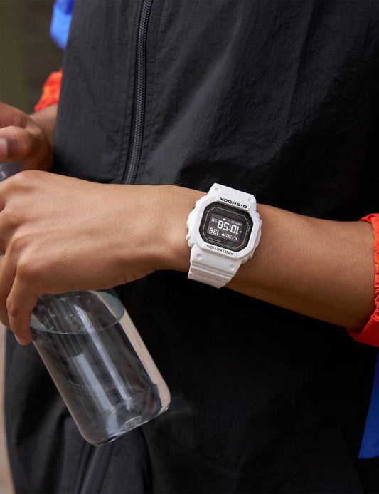 Casio G-Shock DW-H5600-7ER herreklokke i resin, bilde 2 av 4