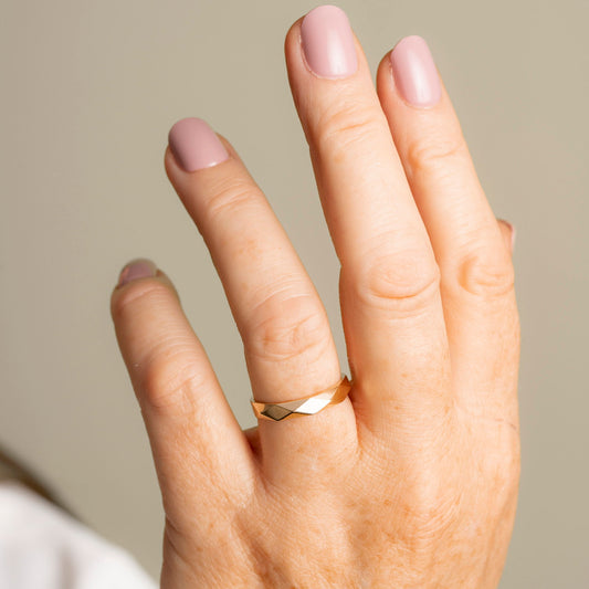 Ring til dame i 585 gult gull, 3,5 mm, str. 50-60