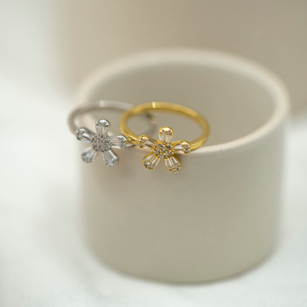 Dina ring i forgylt sølv med zirkonia 11 mm, bilde 4 av 4