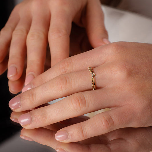 Ring i 14 karat gult gull med zirkonia 3 mm, bilde 2 av 2