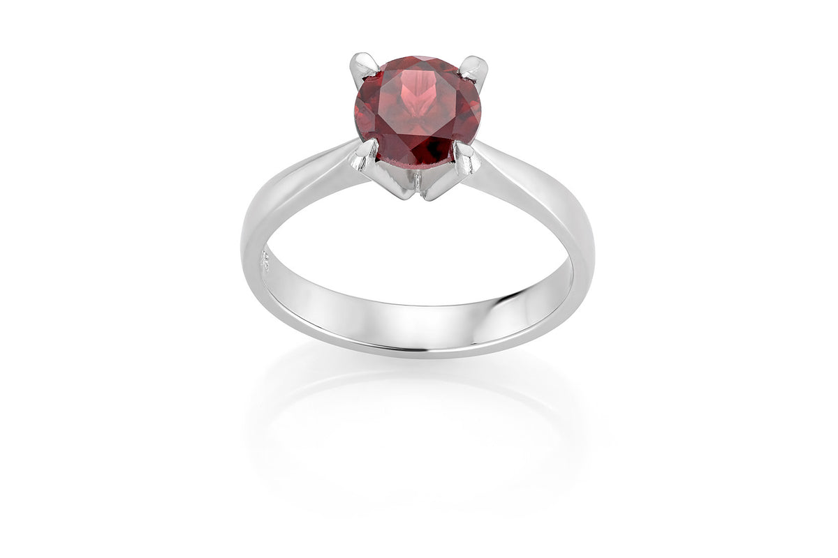 Svolder ring Maud i 585 hvitt gull med granat