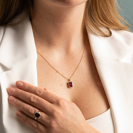 ANHENG I GULL MED DIAMANT 0,14 CT WSI 26150043 - RHO - Bjerveur.noANHENG I GULL MED DIAMANT 0,14 CT WSI 26150043 - RHO