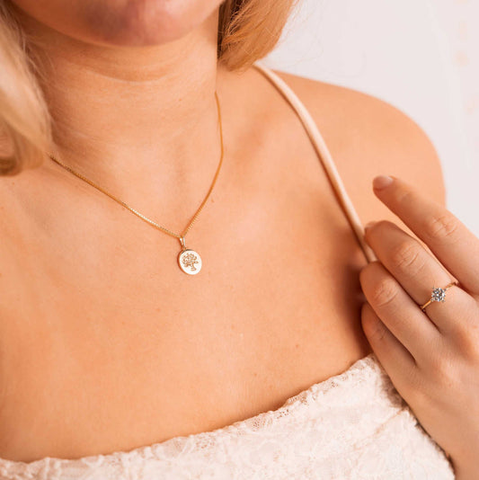 Anheng i gull med zirkonia livets tre 59783 - Bjerveur.noAnheng i gull med zirkonia livets tre 59783