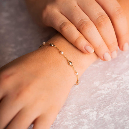 Armbånd i gull med ferskvannsperler 59789 - Bjerveur.noArmbånd i gull med ferskvannsperler 59789