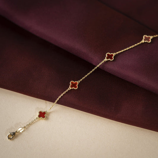 Armbånd i sølv dyp rød kløver 992440 - Bjerveur.noArmbånd i sølv dyp rød kløver 992440