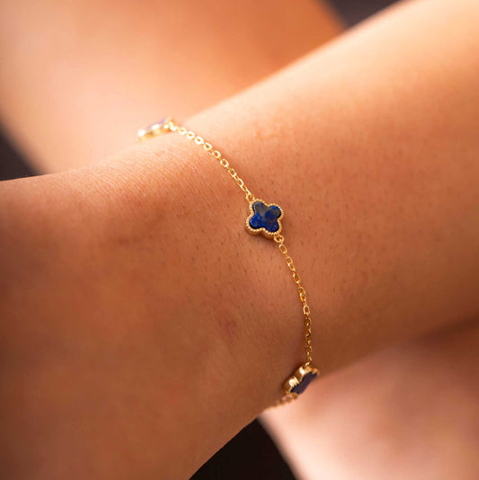 Armbånd i sølv havblå kløver 992038 - Bjerveur.noArmbånd i sølv havblå kløver 992038