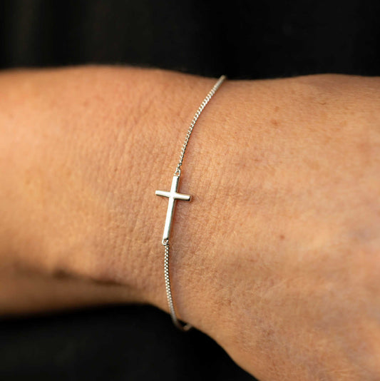 Armbånd i sølv kors 992106 - Bjerveur.noArmbånd i sølv kors 992106