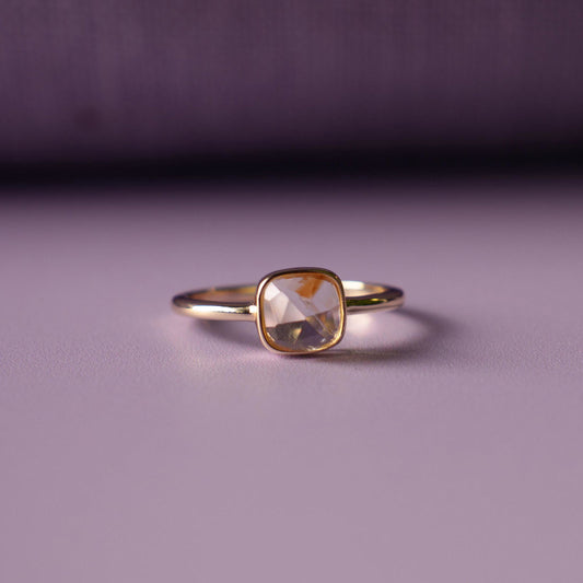 Sandra Lyng Glede ring i forgylt 925 sølv med citrin, 7 mm, str. 48-64