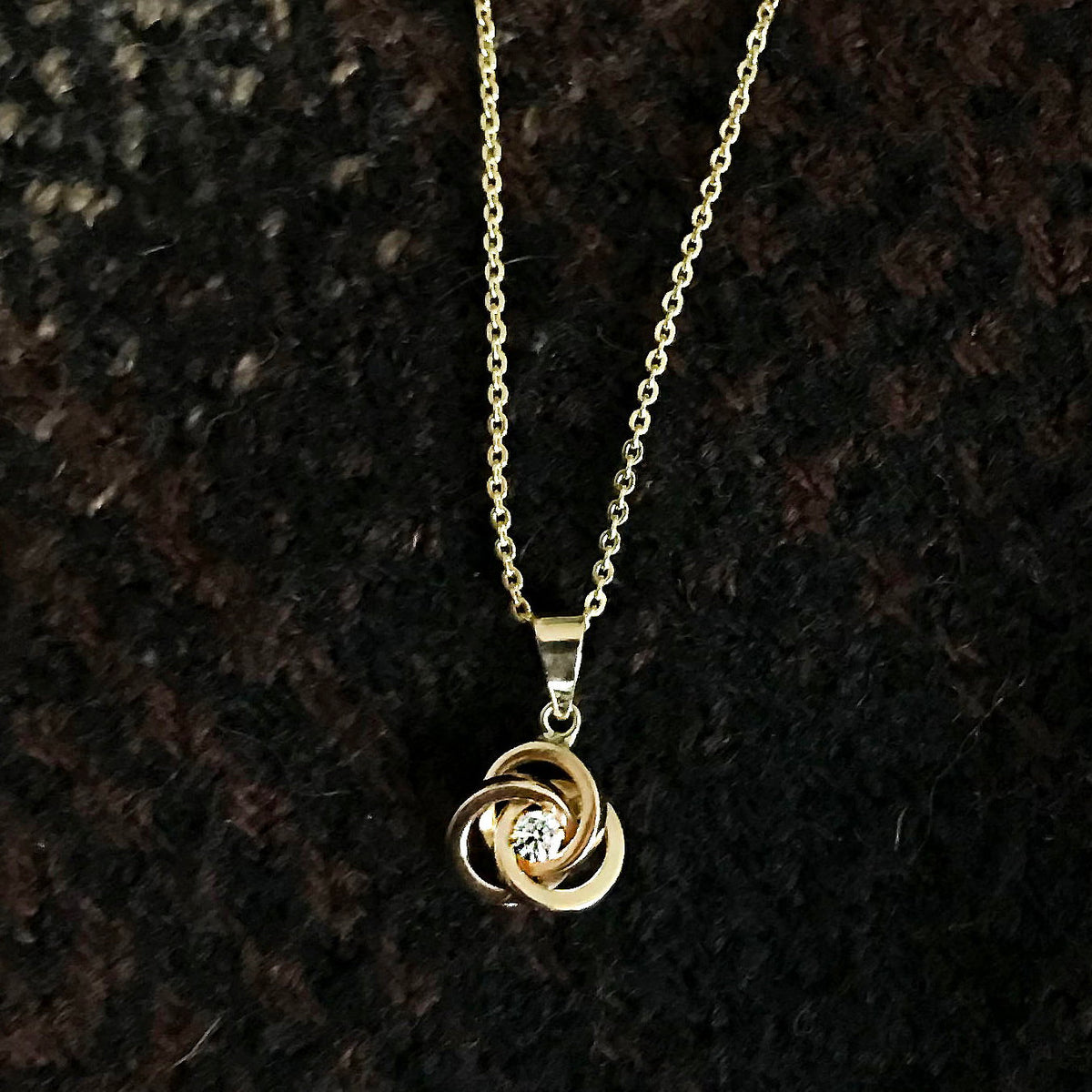 Anheng i 585 gult gull med zirkonia, knute 15 mm, bilde 3 av 3