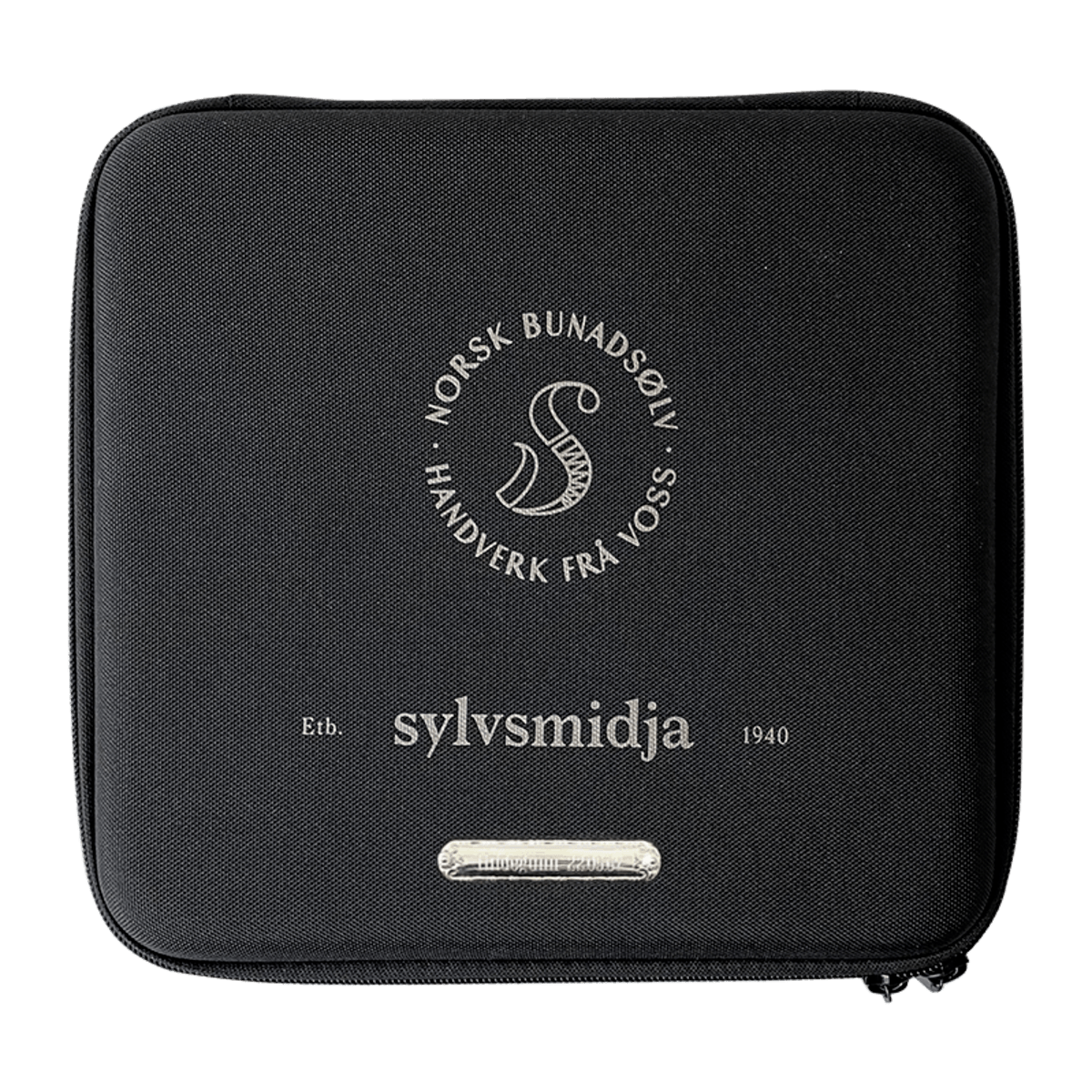 Bunadsølv skrin med gravering, stort skilt 555124 - Bjerveur.noBunadsølv skrin med gravering, stort skilt 555124