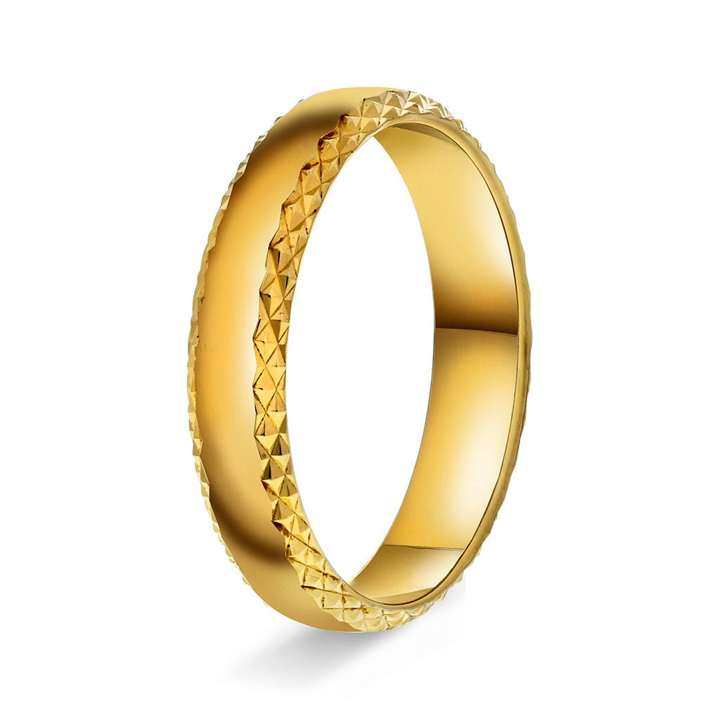 Ring i 14 karat gult gull, flat med mønster 4 mm