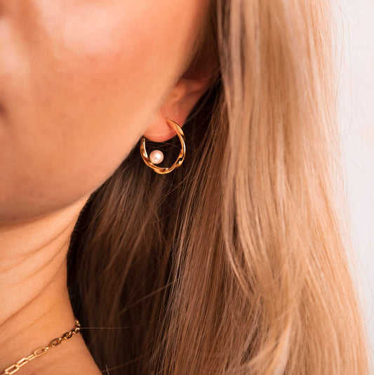 Capri øredobber i sølv med perle 992237 - Bjerveur.noCapri øredobber i sølv med perle 992237