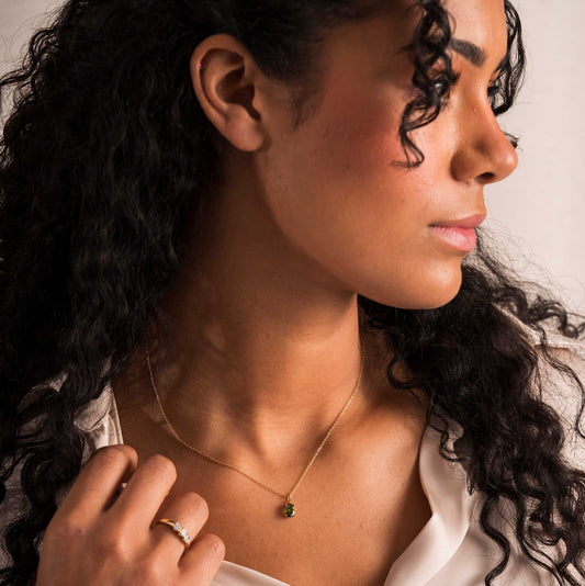 Cara smykke i sølv, olivengrønn zirkonia 240355 - Bjerveur.noCara smykke i sølv, olivengrønn zirkonia 240355