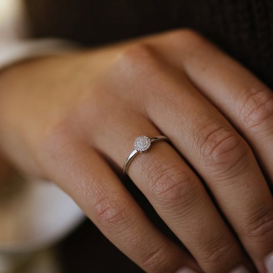 Ring i 585 hvitt gull med diamant 0,06 ct, størrelse 54, bilde 2 av 4