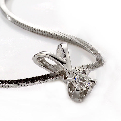 Svolder anheng Märtha i 585 gull med diamant 0,15 ct, bilde 2 av 2