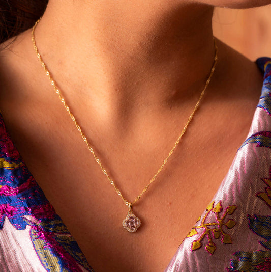 Ivy smykke i 925 forgylt sølv med rosa z 991977 - Bjerveur.noIvy smykke i 925 forgylt sølv med rosa z 991977