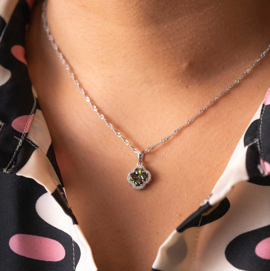 Ivy smykke i 925 rhodinert sølv med oliv 991976 - Bjerveur.noIvy smykke i 925 rhodinert sølv med oliv 991976