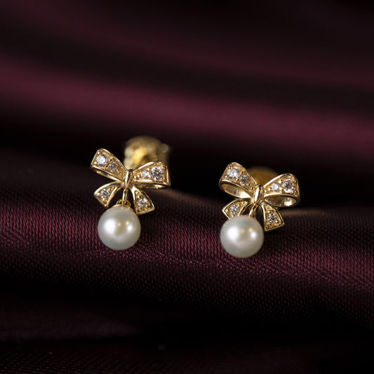 Øredobb i gull med ferskvannsperle 59956 - Bjerveur.noØredobb i gull med ferskvannsperle 59956