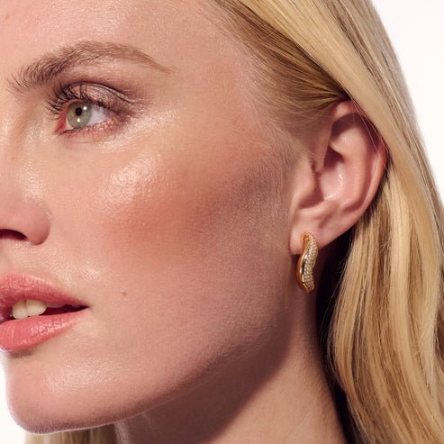 Øredobber Glorenza Grande SKU: SJ - E2483 - CZ - YG - Bjerveur.noØredobber Glorenza Grande SKU: SJ - E2483 - CZ - YG