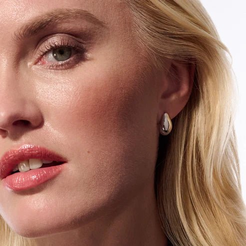 Øredobber Goccia SKU: SJ - E2479 - CZ - YG - Bjerveur.noØredobber Goccia SKU: SJ - E2479 - CZ - YG