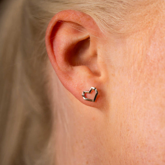 Øredobber i 925 rhodinert sølv med hjer 991864 - Bjerveur.noØredobber i 925 rhodinert sølv med hjer 991864