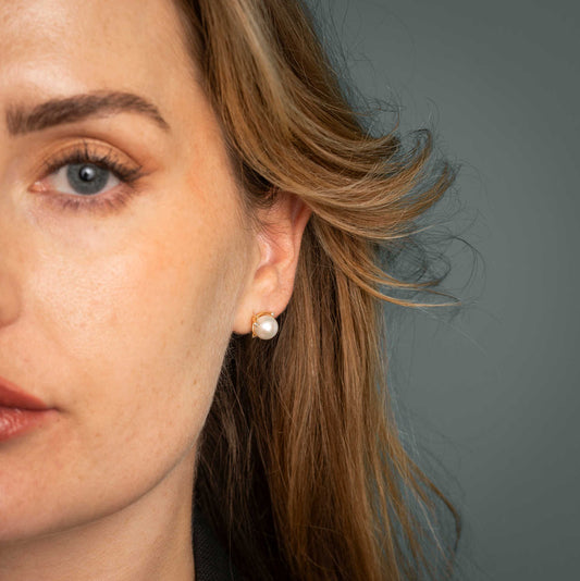 ØREDOBBER I GULL MED DIAMANT 0,08 CT WSI 24150034 - Bjerveur.noØREDOBBER I GULL MED DIAMANT 0,08 CT WSI 24150034