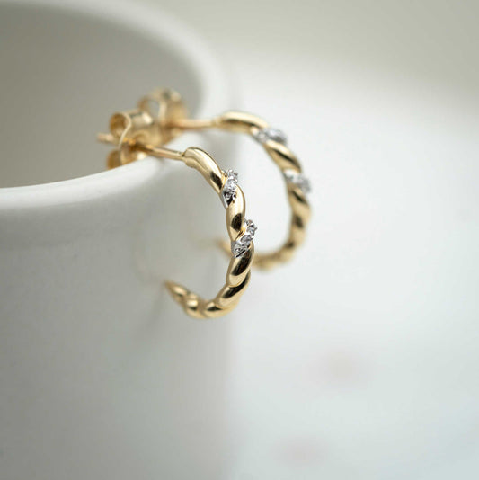 ØREDOBBER I GULL MED DIAMANTER 0,02CT WP 59575 - Bjerveur.noØREDOBBER I GULL MED DIAMANTER 0,02CT WP 59575