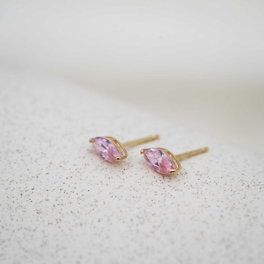 Øredobber i gull med lys rosa zirkonia 59781 - Bjerveur.noØredobber i gull med lys rosa zirkonia 59781