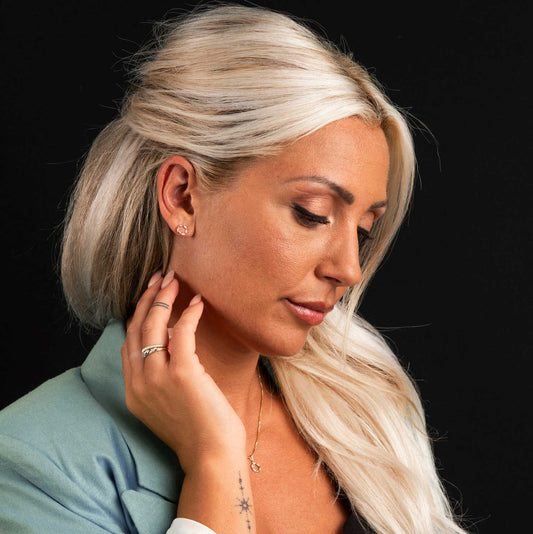 ØREDOBBER I GULL MED ZIRKONIA 59628 - Bjerveur.noØREDOBBER I GULL MED ZIRKONIA 59628