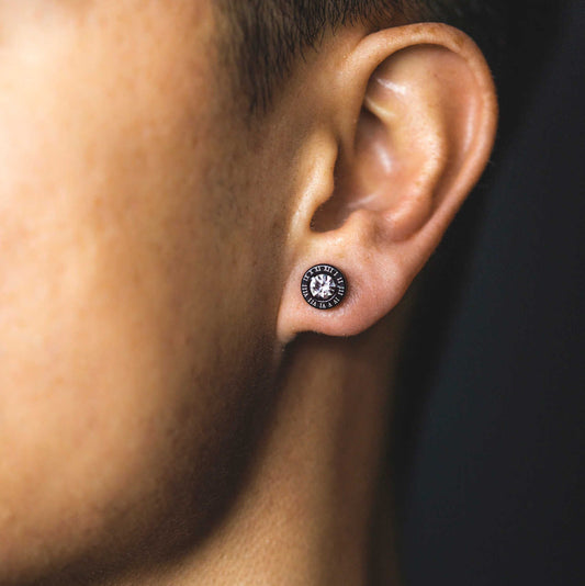 ØREDOBBER I STÅL MED ZIRKONIA, SORT 972534 - Bjerveur.noØREDOBBER I STÅL MED ZIRKONIA, SORT 972534