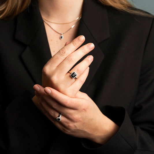 RING I GULL MED DIAMANT 0.14 CT WSI 22150043 - ONY - Bjerveur.noRING I GULL MED DIAMANT 0.14 CT WSI 22150043 - ONY