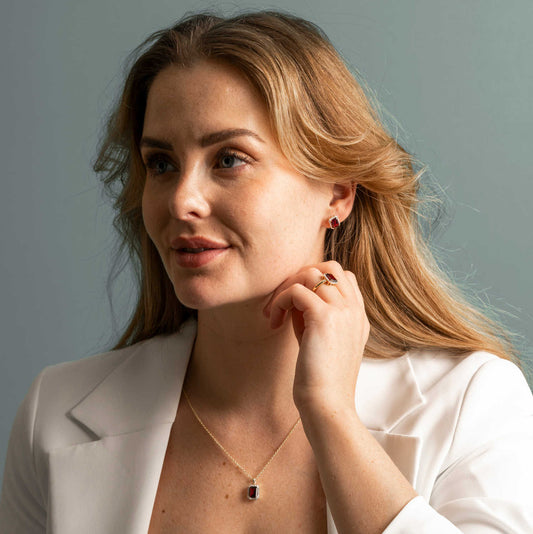 RING I GULL MED DIAMANT 0.14 CT WSI 22150043 - RHO - Bjerveur.noRING I GULL MED DIAMANT 0.14 CT WSI 22150043 - RHO