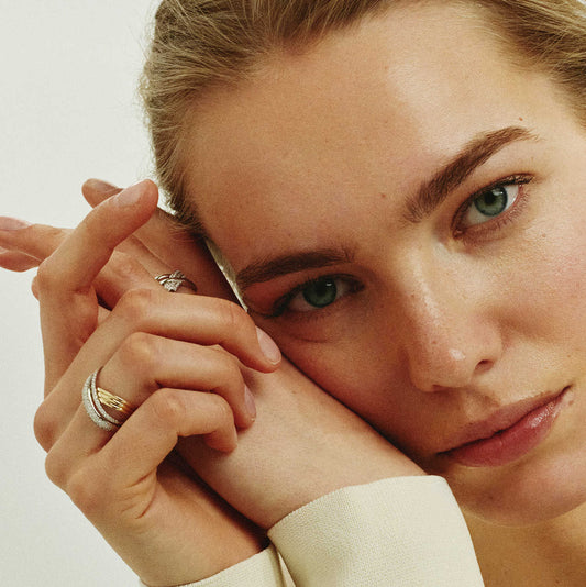 RING I GULL MED DIAMANT 0,15 CT WSI 12150037 - Bjerveur.noRING I GULL MED DIAMANT 0,15 CT WSI 12150037