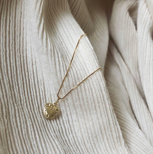 SMYKKE I GULL HJERTE 20837 - Bjerveur.noSMYKKE I GULL HJERTE 20837