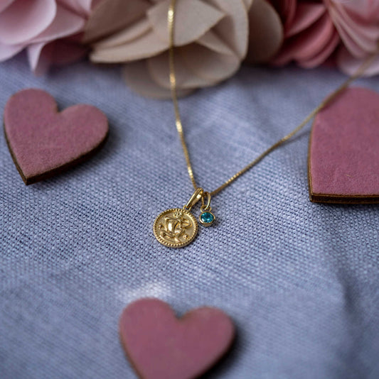 SMYKKE I GULL MED ZIRKONIA SKYTTEN 25184 - Bjerveur.noSMYKKE I GULL MED ZIRKONIA SKYTTEN 25184