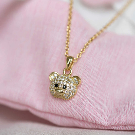 Smykke i sølv med zirkonia bamsehode 25351 - Bjerveur.noSmykke i sølv med zirkonia bamsehode 25351