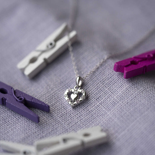 SMYKKE I SØLV MED ZIRKONIA HJERTE 25283 - Bjerveur.noSMYKKE I SØLV MED ZIRKONIA HJERTE 25283