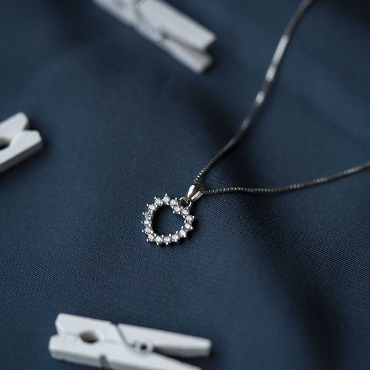 SMYKKE I SØLV MED ZIRKONIA HJERTE 25304 - Bjerveur.noSMYKKE I SØLV MED ZIRKONIA HJERTE 25304