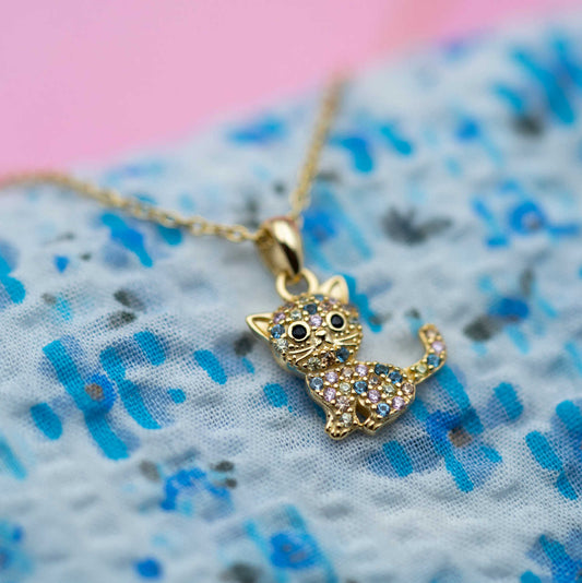 SMYKKE I SØLV MED ZIRKONIA OG KATT 25105 - Bjerveur.noSMYKKE I SØLV MED ZIRKONIA OG KATT 25105