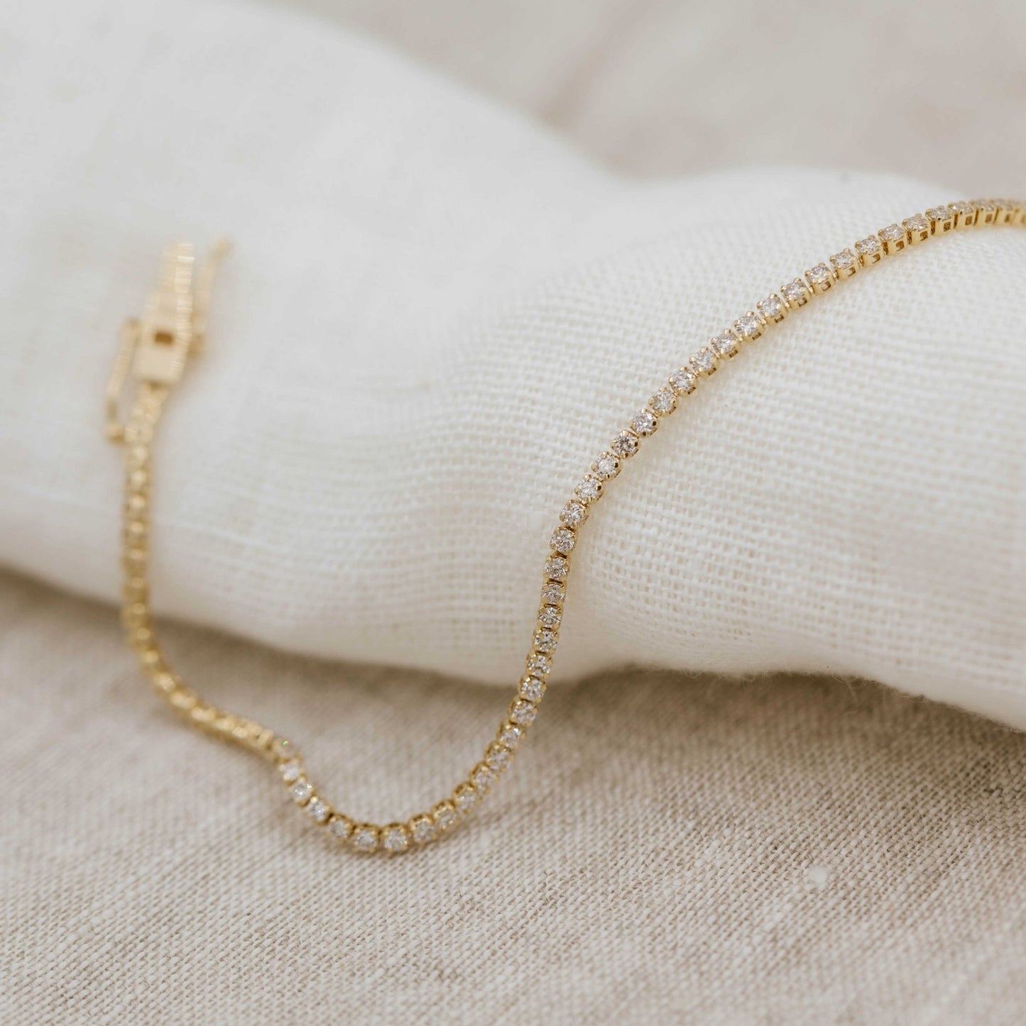 TENNISARMBÅND I GULL M/DIA 1.00 CT TWSI 28150010 - 100 - 18 - Bjerveur.noTENNISARMBÅND I GULL M/DIA 1.00 CT TWSI 28150010 - 100 - 18