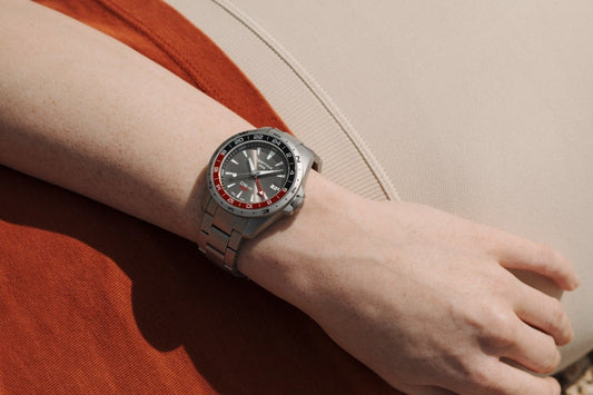 Certina DS-X GMT – en robust følgesvenn for eventyr og hverdag - Bjerveur.no